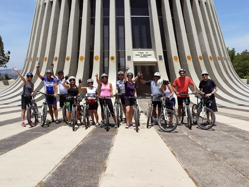 מצוק טיולי שטח